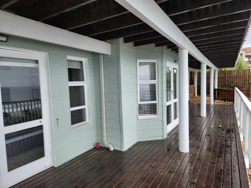 To Let 2 Bedroom Property for Rent in Outeniqua Strand Western Cape